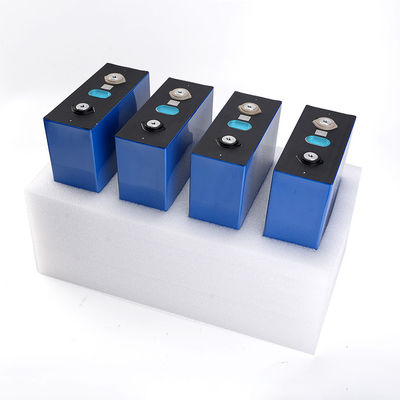 EVE de catégorie A 3.2V 50AH LiFePO4 Cellule de batterie prismatique pour le stockage de l'énergie solaire
