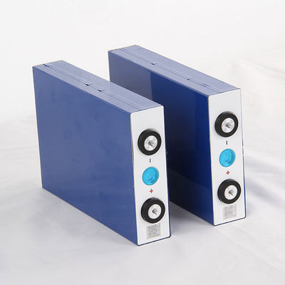 105Ah 3.2V EVE LiFePO4 Batterie à cellule prismatique de catégorie A pour chariot de golf